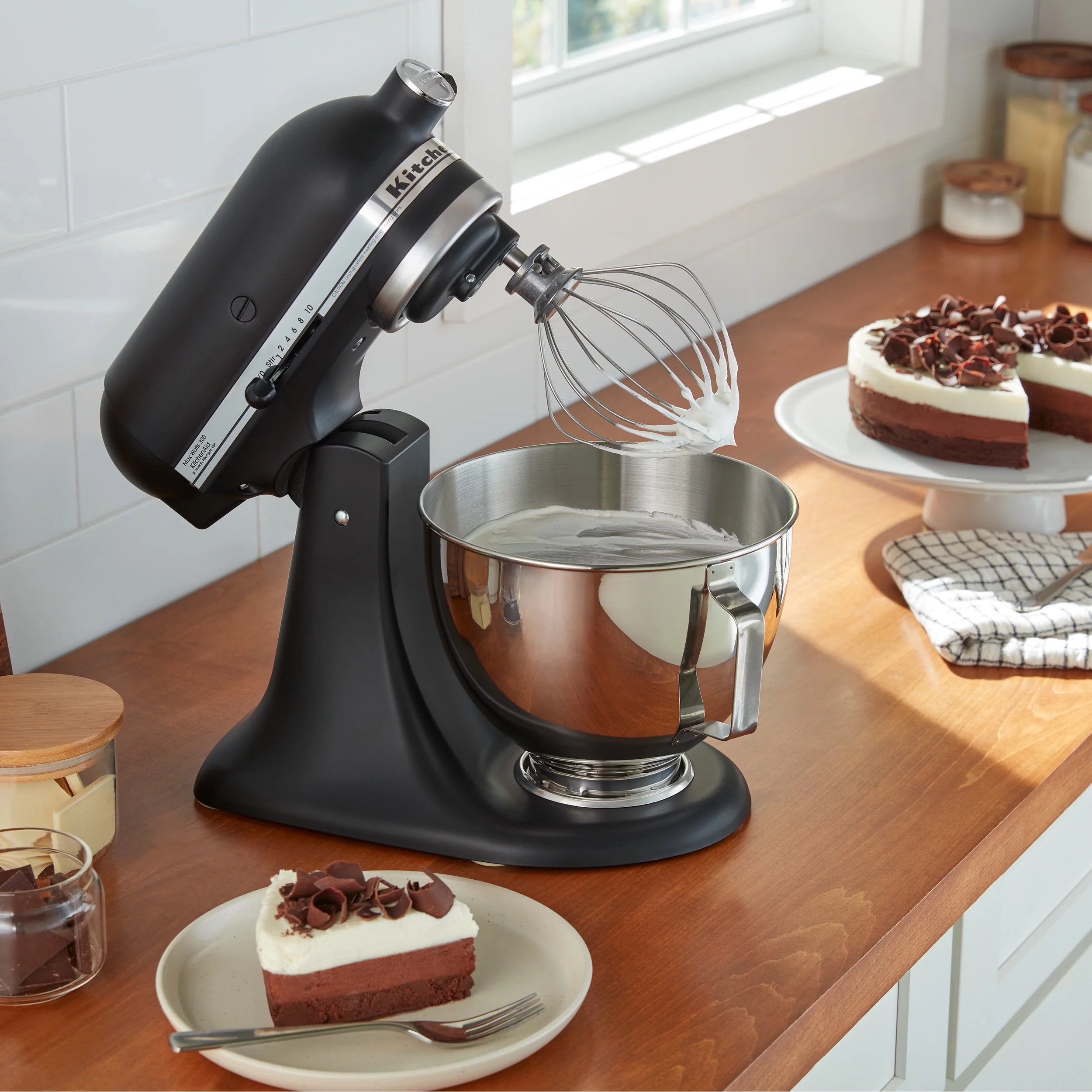 Stand Mixer 4.5 Quart Tilt-Head Black Matte a7