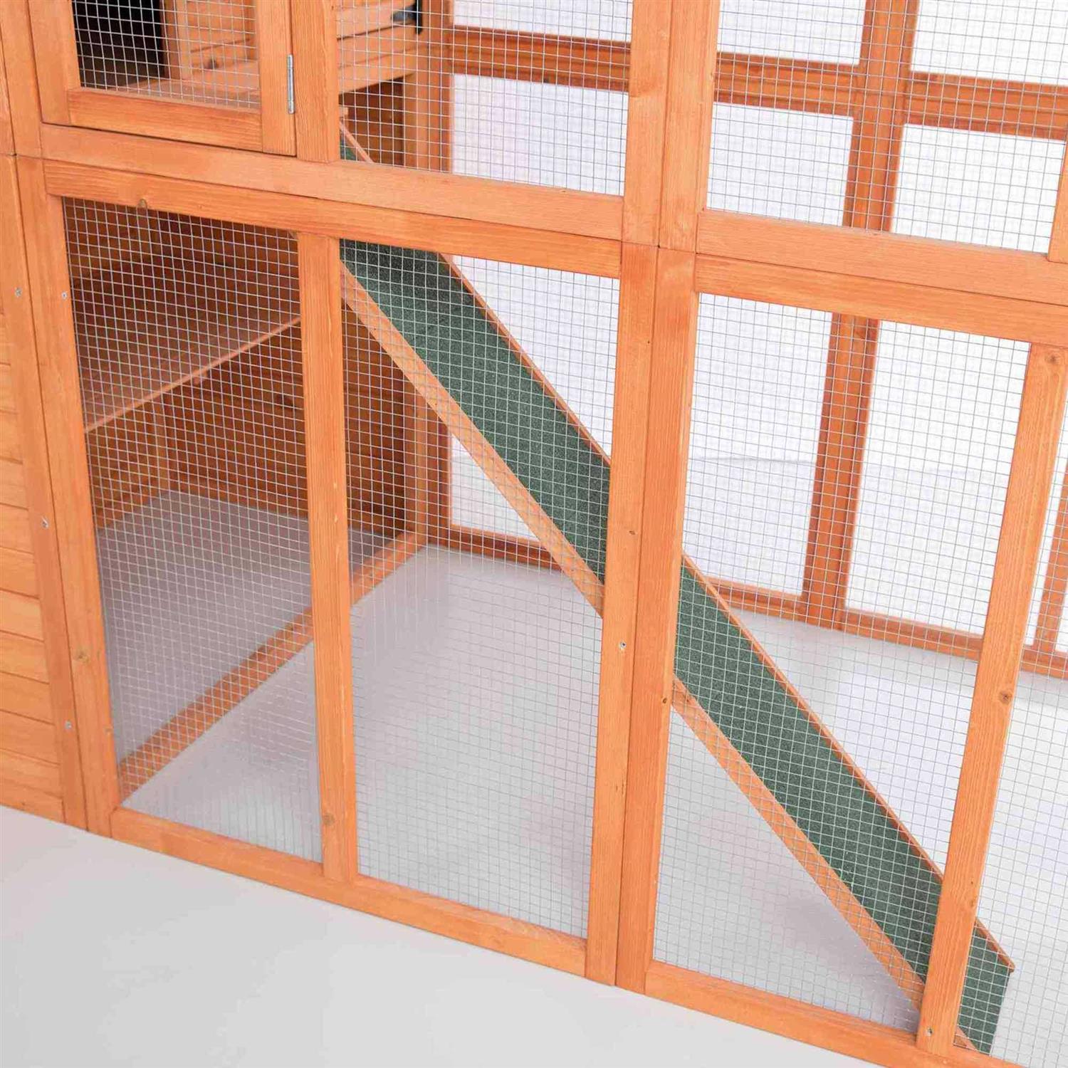 Wooden Outdoor Cat Run k7x