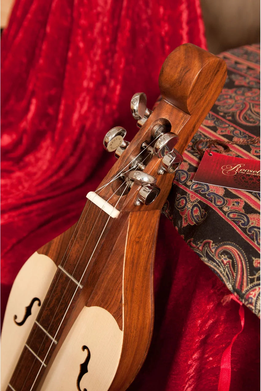 Dulcimer 4 String a7