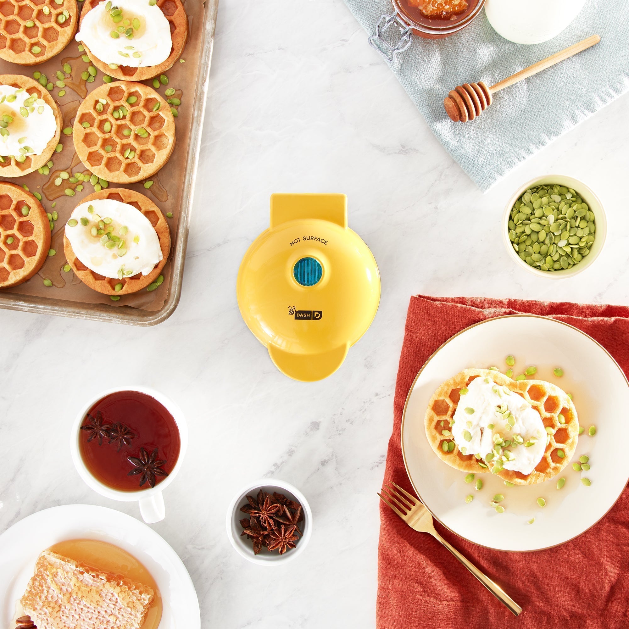 Honeycomb Mini Waffle Maker Q8　nR r2